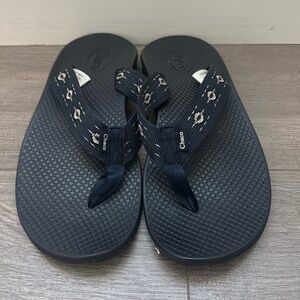 Chaco Woman’s Flip flop Navy Blue Size 9